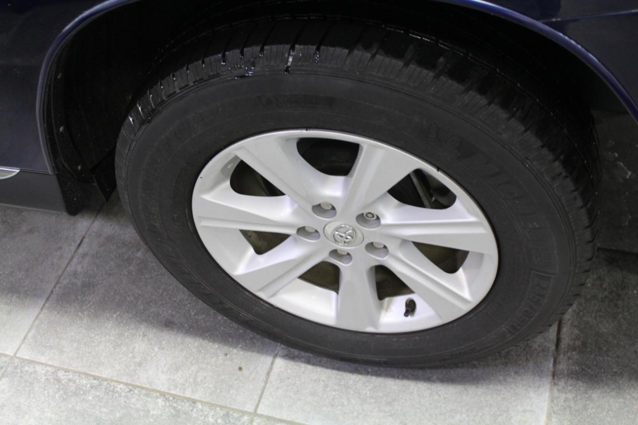 Toyota Highlander 4WD 4dr V6 (Natl) 2012