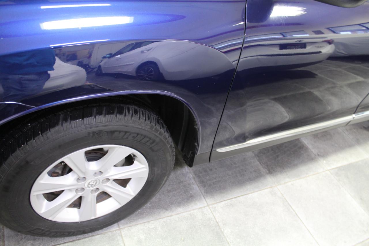 Toyota Highlander 4WD 4dr V6 (Natl) 2012