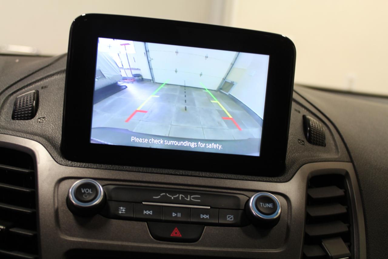 Ford Transit Connect Van XL LWB w/Rear Symmetrical Doors 2022