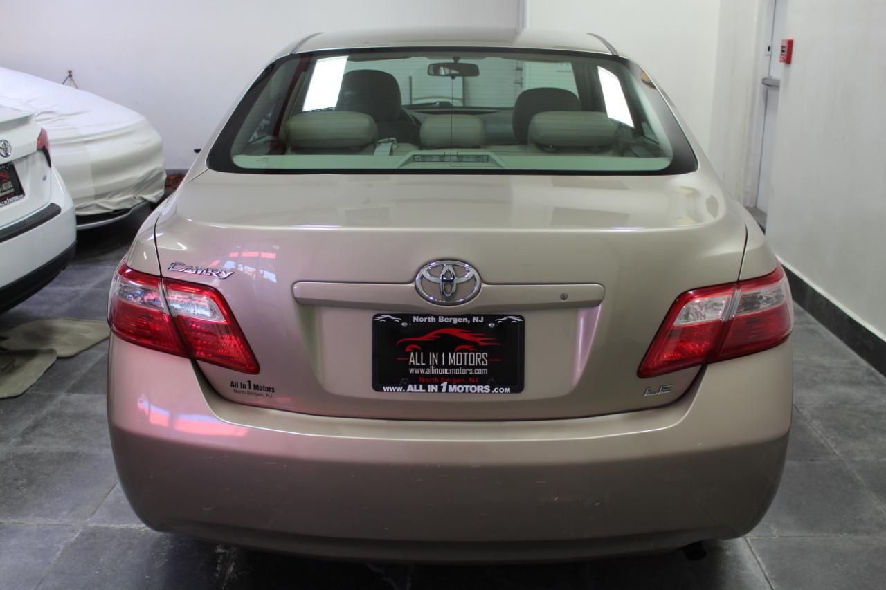 Toyota Camry 4dr Sdn I4 Auto (Natl) 2009
