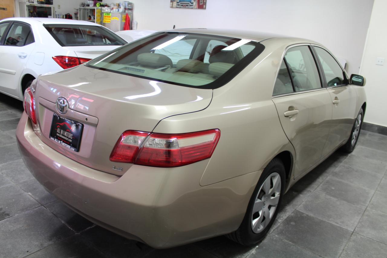 Toyota Camry 4dr Sdn I4 Auto (Natl) 2009