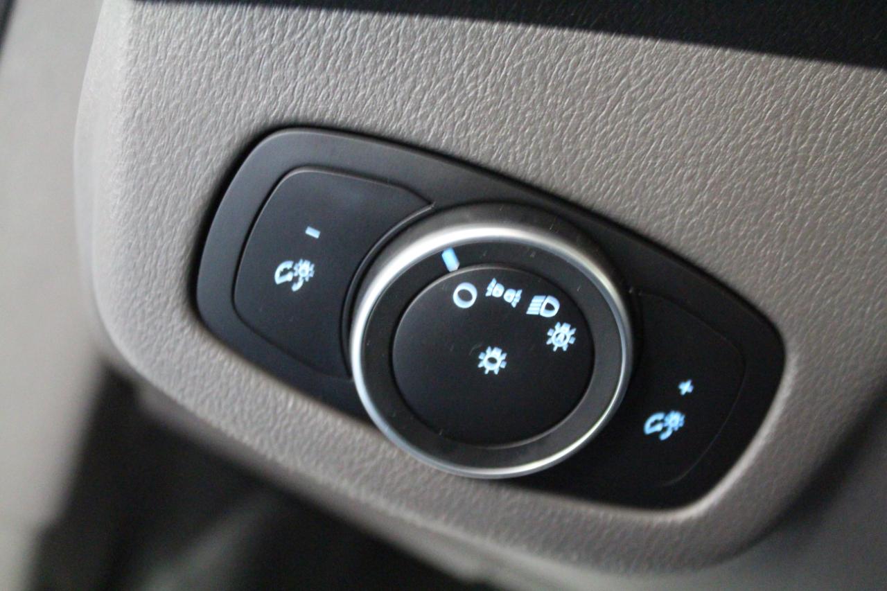 Ford Transit Connect Van XL LWB w/Rear Symmetrical Doors 2022