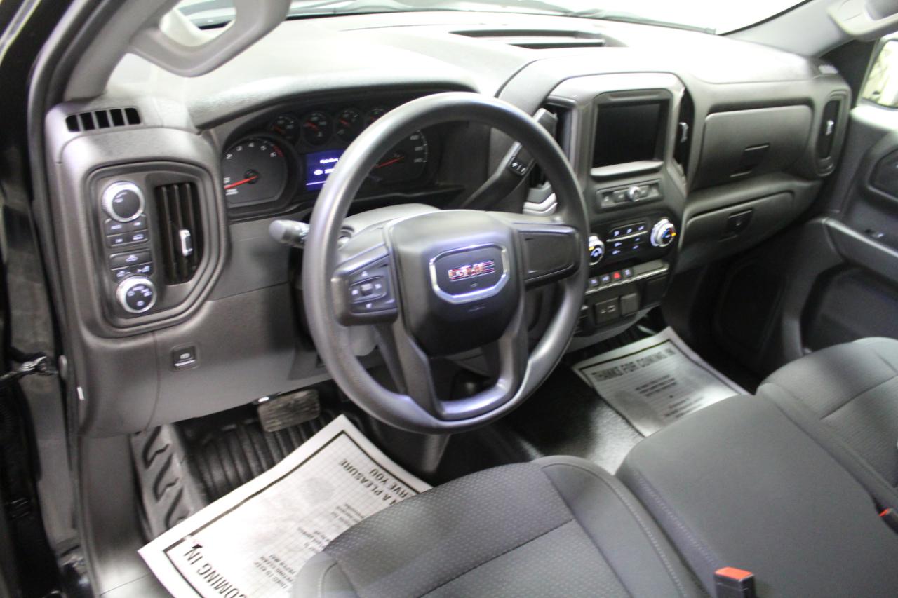 GMC Sierra 1500 Limited 4WD Reg Cab 140" Pro 2022