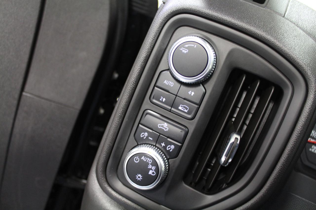 GMC Sierra 1500 Limited 4WD Reg Cab 140" Pro 2022