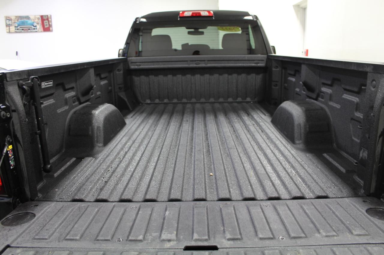 GMC Sierra 1500 Limited 4WD Reg Cab 140" Pro 2022