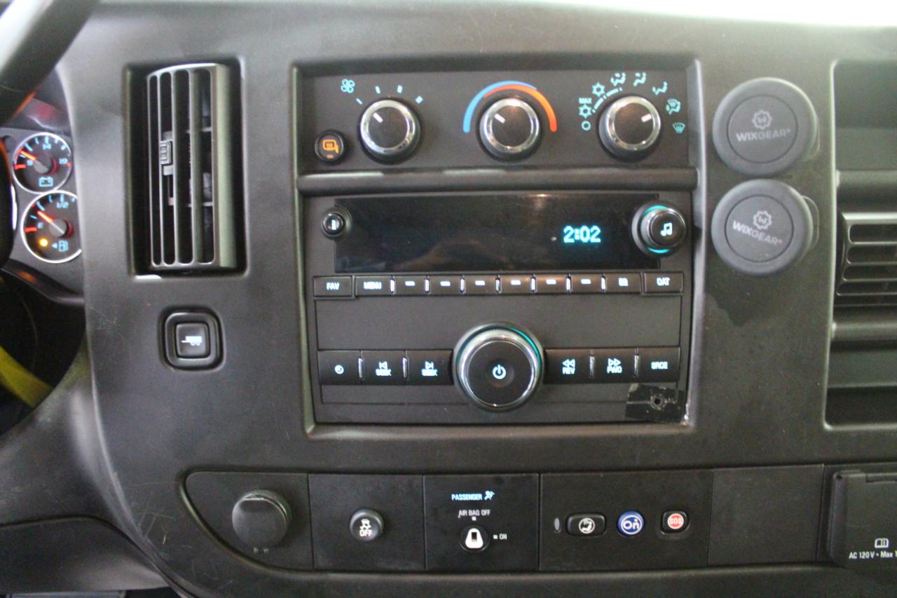 Chevrolet Express Cargo Van RWD 2500 135" 2020