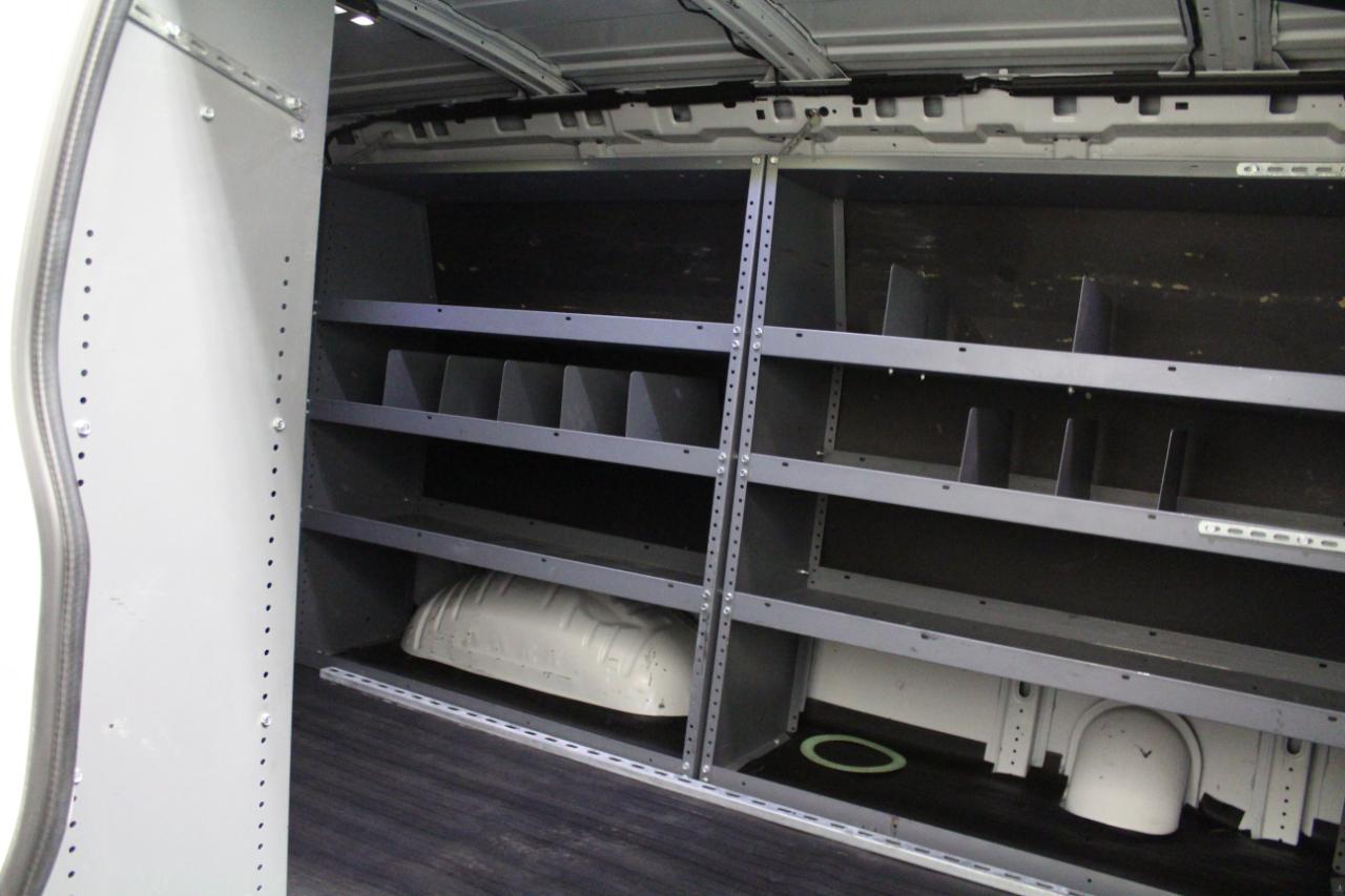 Chevrolet Express Cargo Van RWD 2500 135" 2020