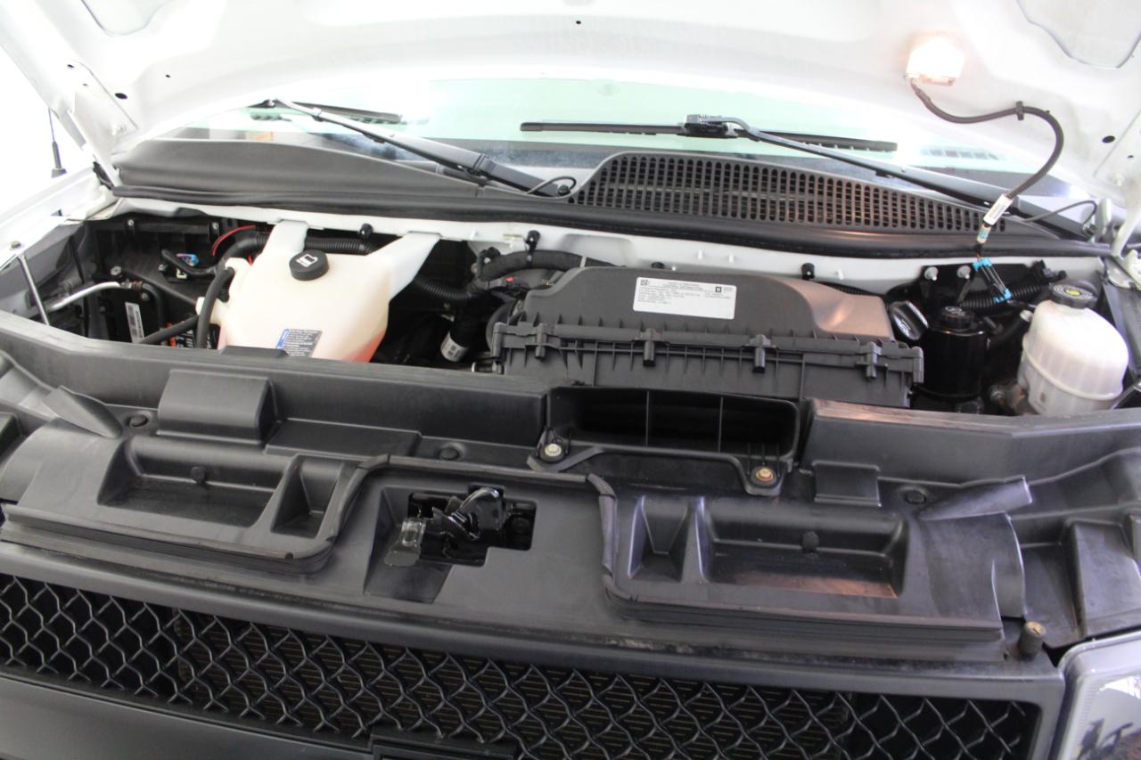 Chevrolet Express Cargo Van RWD 2500 135" 2020