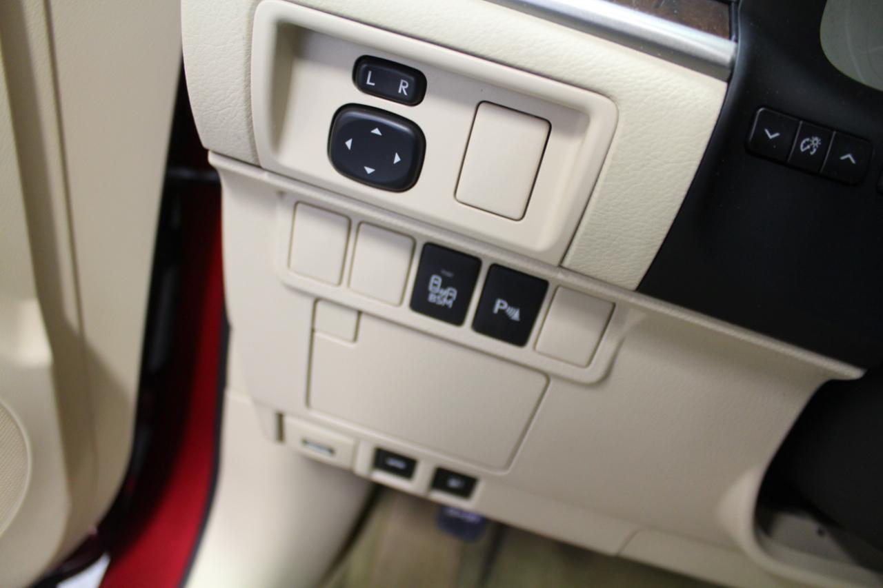 Lexus ES 350 4dr Sdn 2013