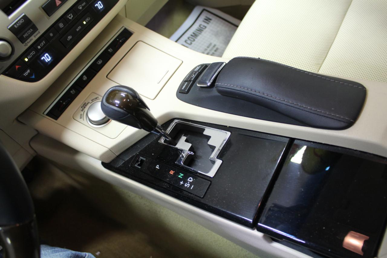 Lexus ES 350 4dr Sdn 2013