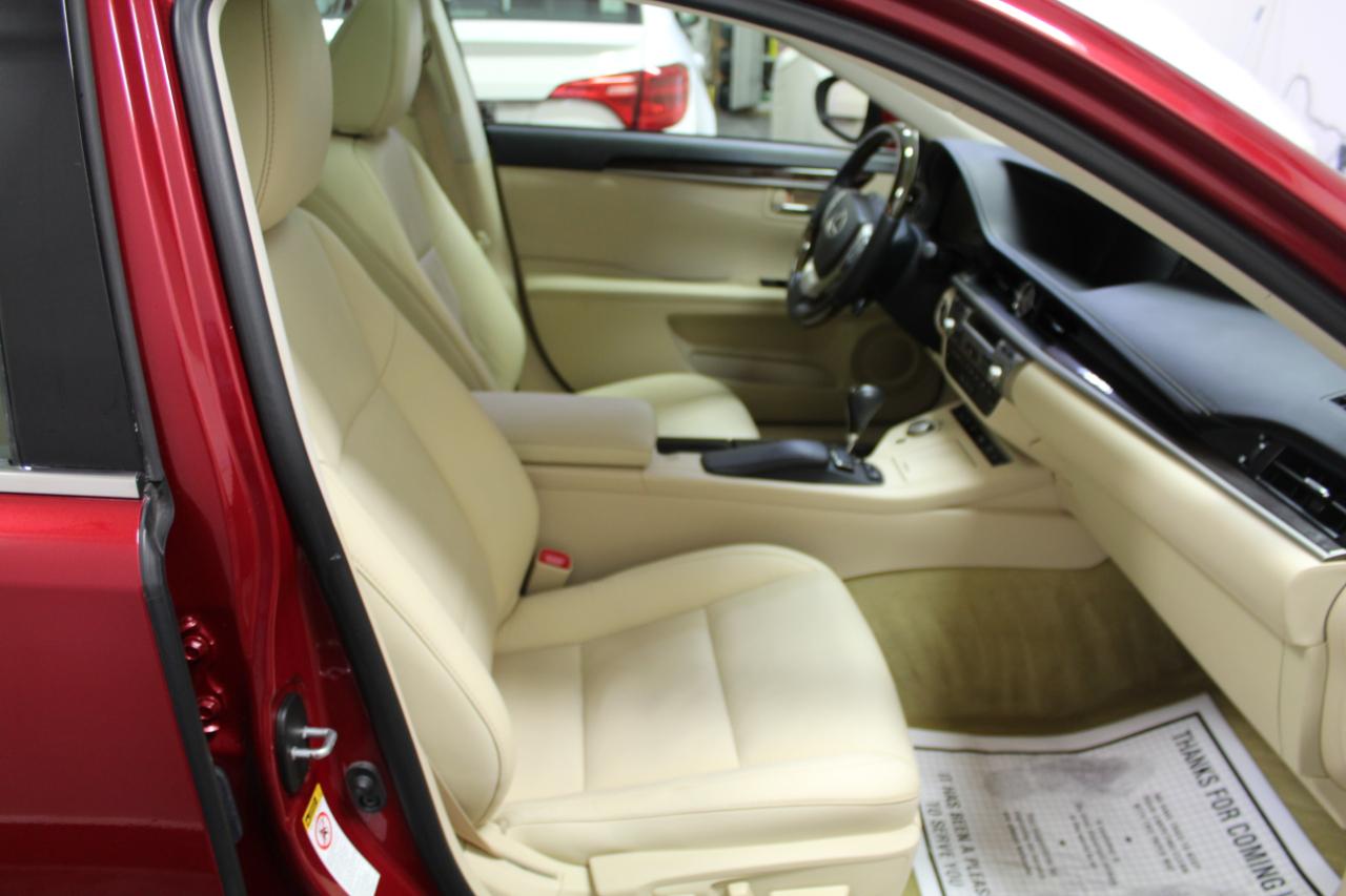 Lexus ES 350 4dr Sdn 2013