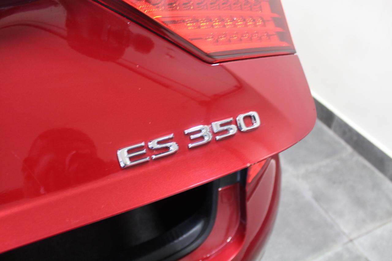 Lexus ES 350 4dr Sdn 2013