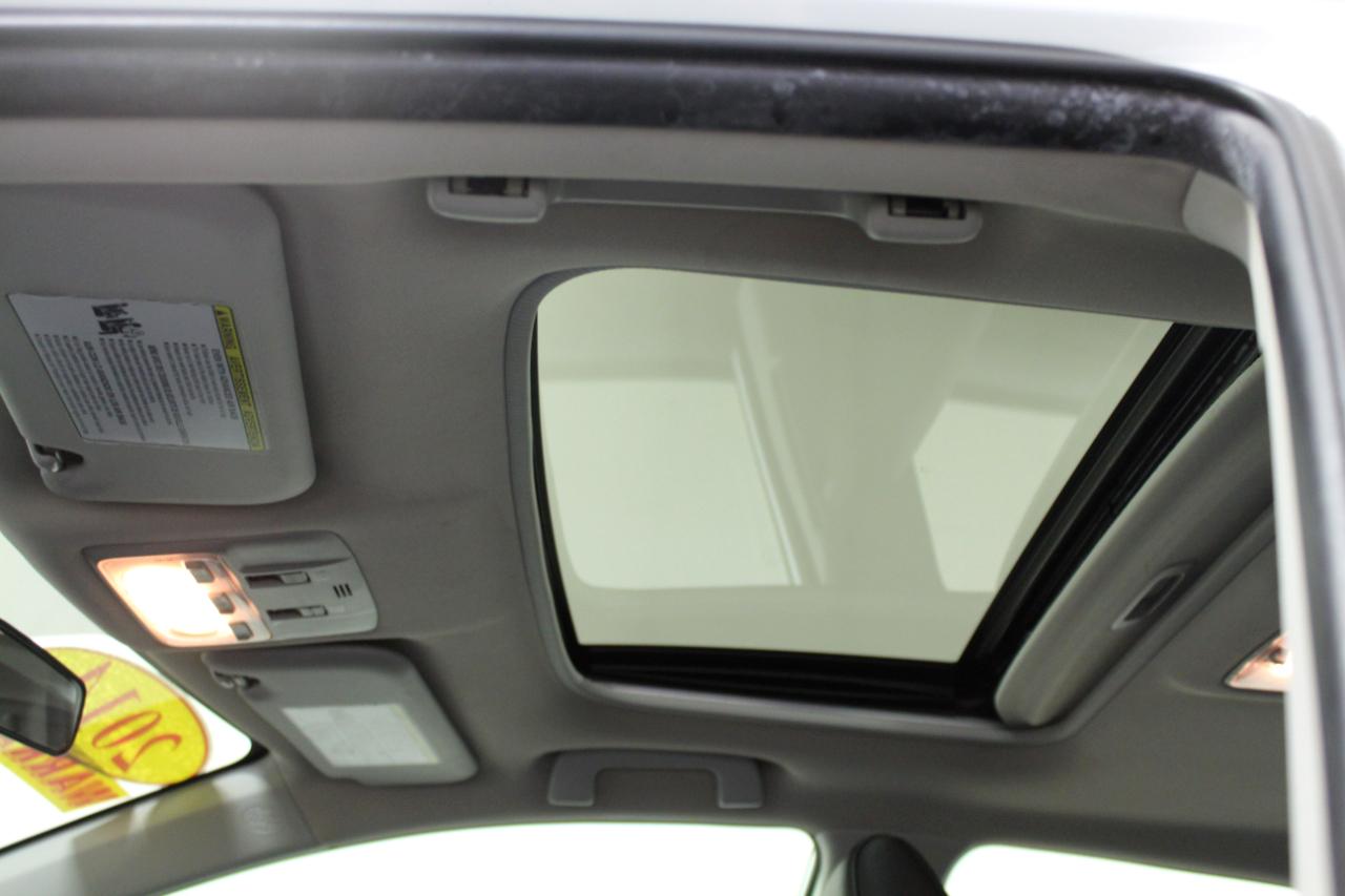 Toyota Corolla 4dr Sdn CVT S Plus (Natl) 2014