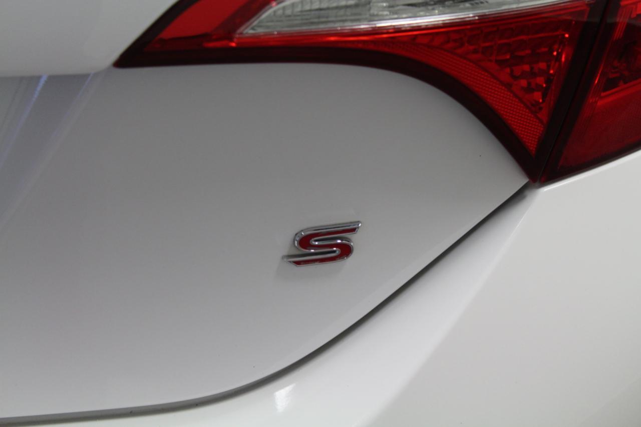 Toyota Corolla 4dr Sdn CVT S Plus (Natl) 2014