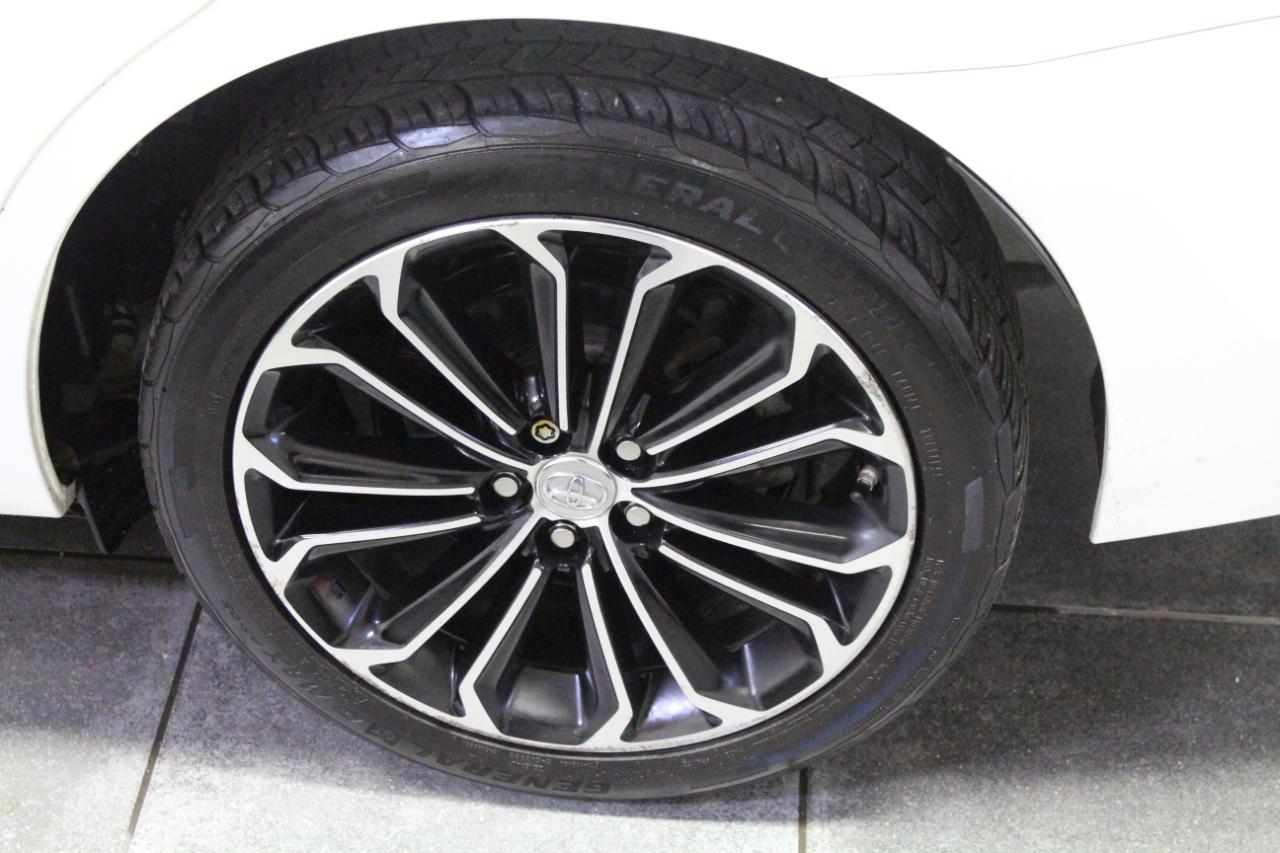Toyota Corolla 4dr Sdn CVT S Plus (Natl) 2014