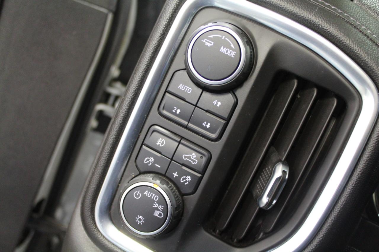 Chevrolet Silverado 1500 4WD Crew Cab 147" LT Trail Boss 2021