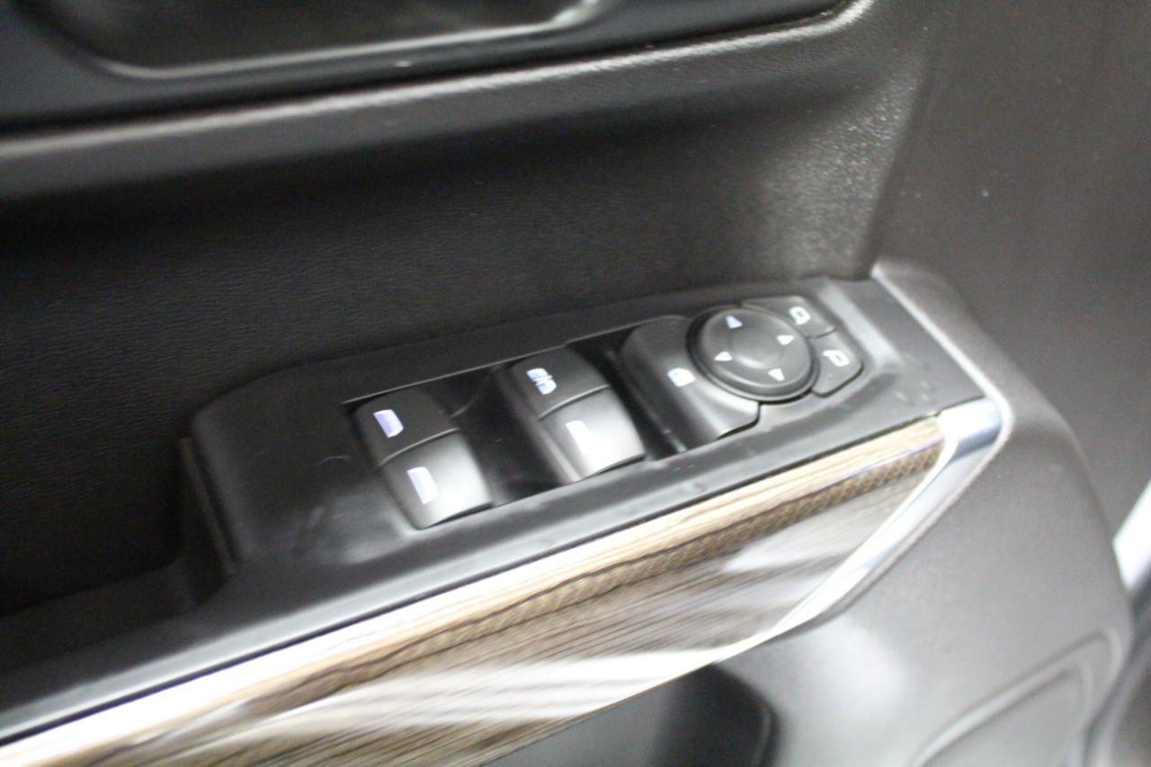 Chevrolet Silverado 1500 4WD Crew Cab 147" LT Trail Boss 2021