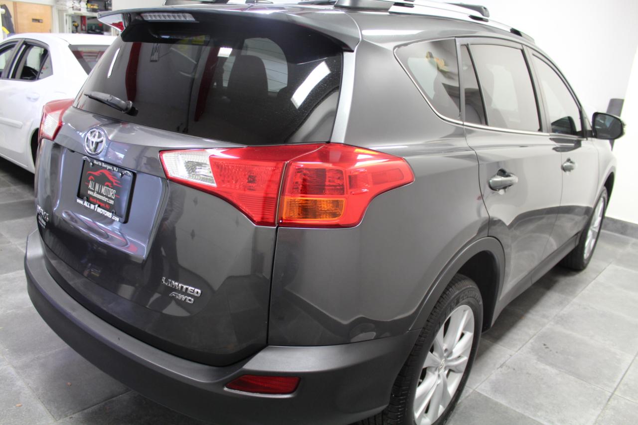 Toyota RAV4 AWD 4dr Limited (Natl) 2015