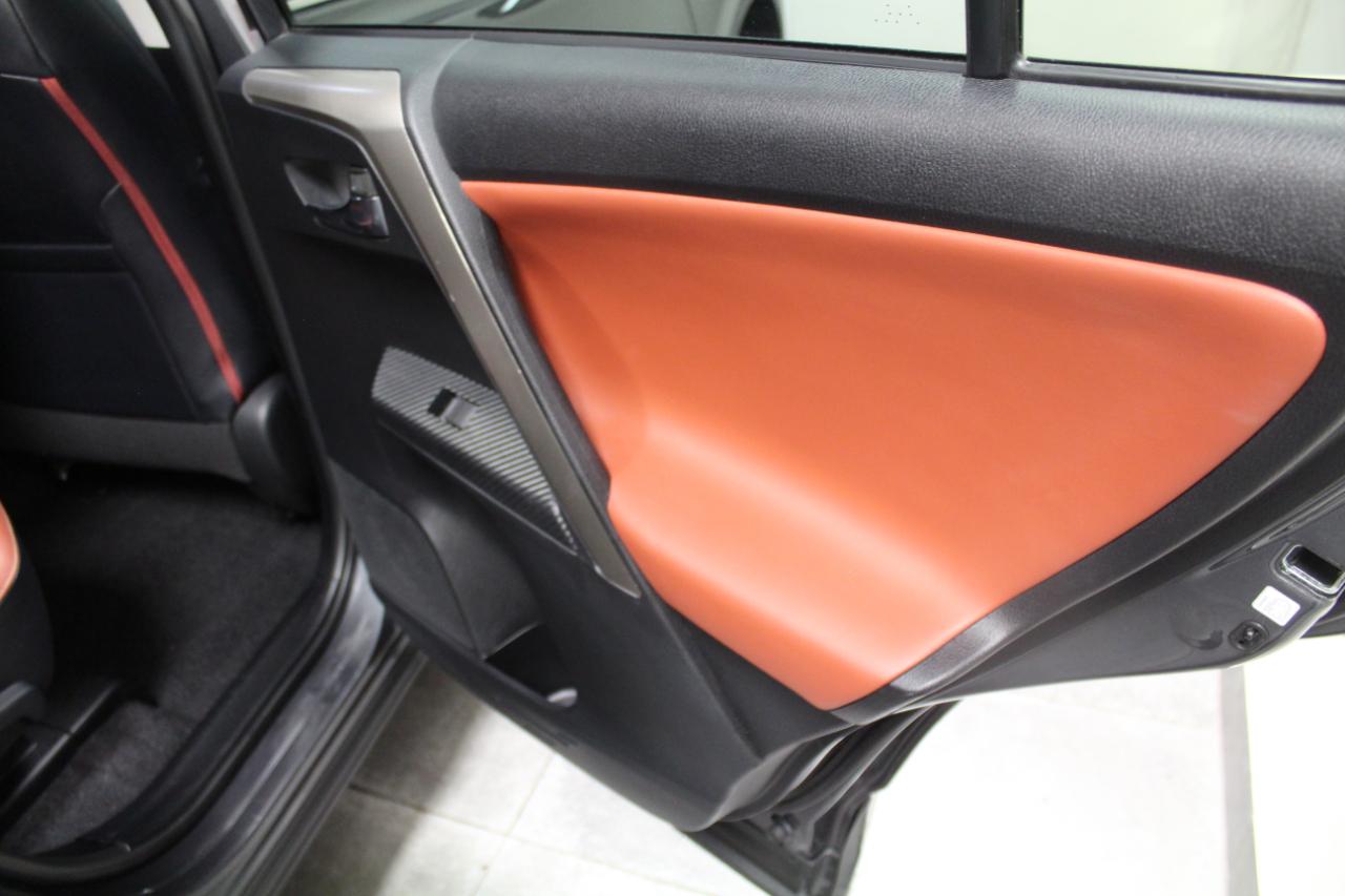 Toyota RAV4 AWD 4dr Limited (Natl) 2015