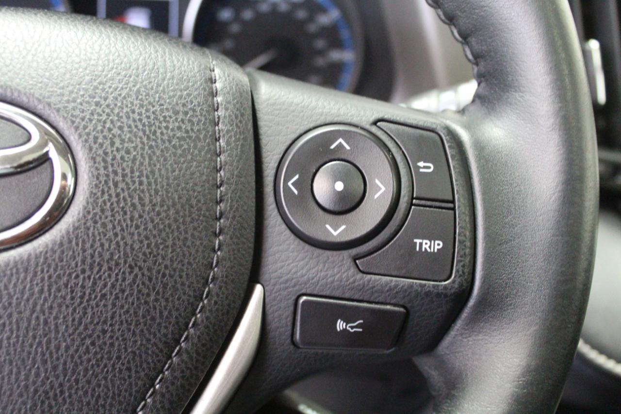 Toyota RAV4 XLE AWD (Natl) 2017