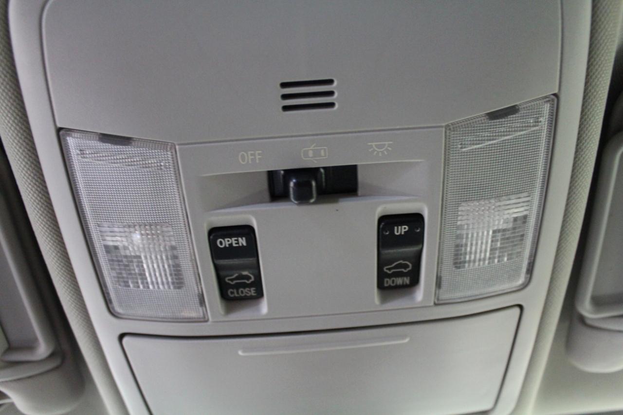 Toyota RAV4 XLE AWD (Natl) 2017