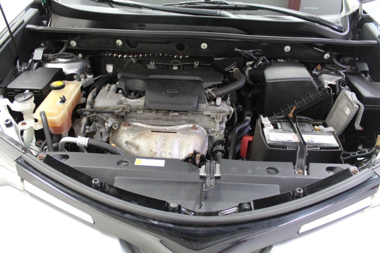 Toyota RAV4 XLE AWD (Natl) 2017