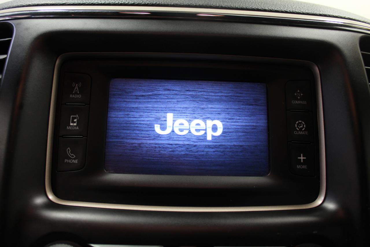 Jeep Grand Cherokee 4WD 4dr Laredo 2014