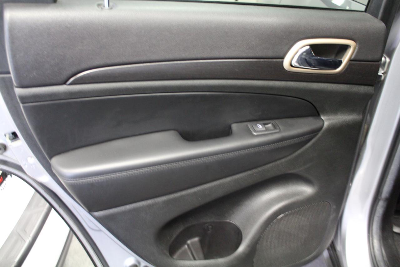 Jeep Grand Cherokee 4WD 4dr Laredo 2014