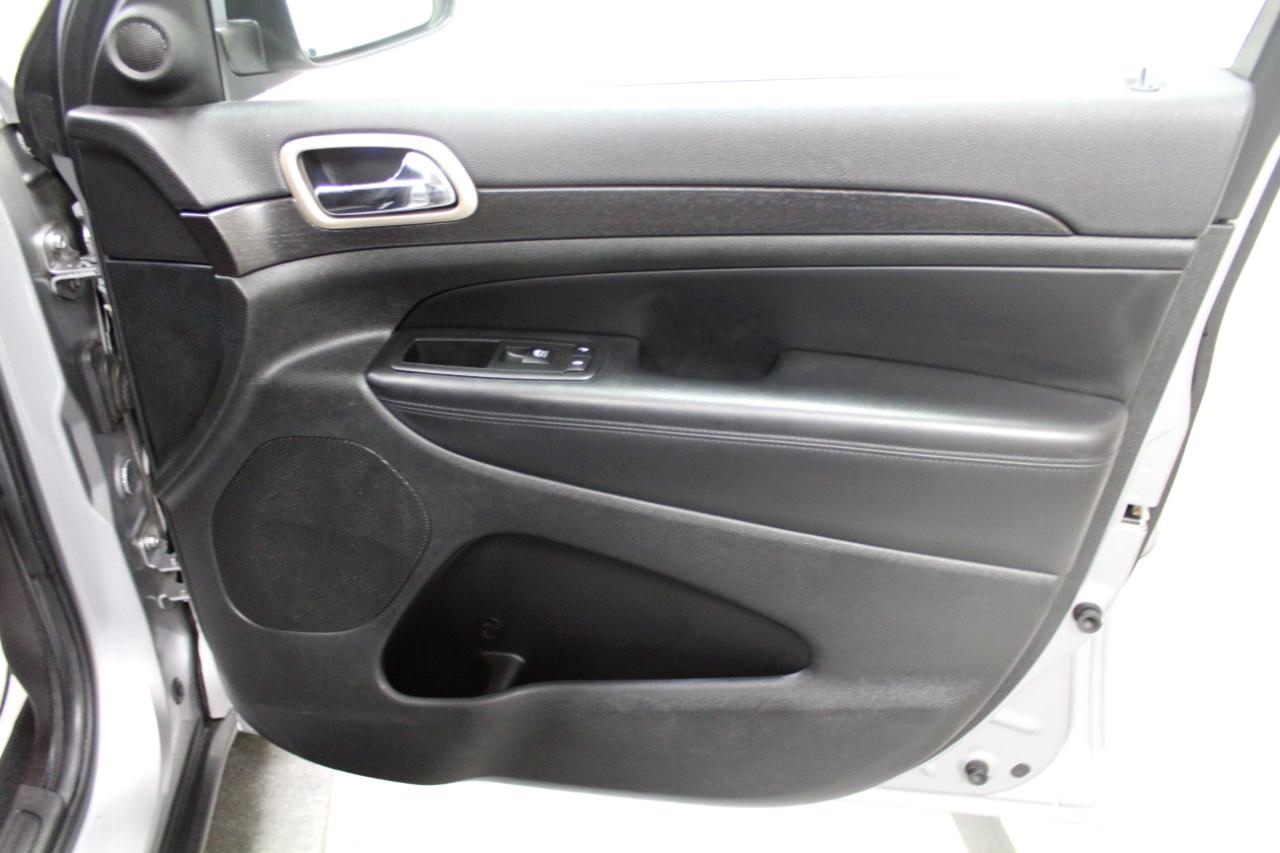 Jeep Grand Cherokee 4WD 4dr Laredo 2014