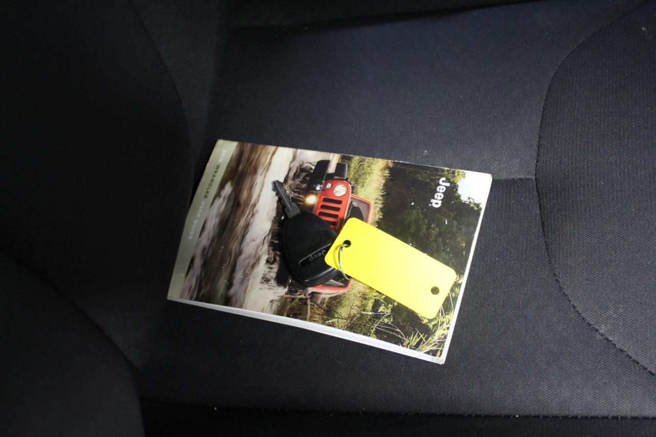 Jeep Wrangler 4WD 2dr Sport 2016