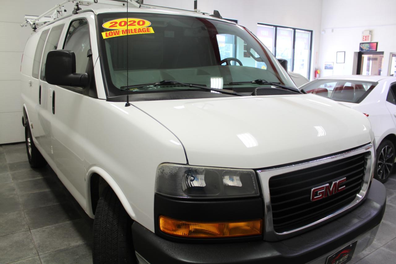 GMC Savana Cargo Van RWD 2500 135" 2020