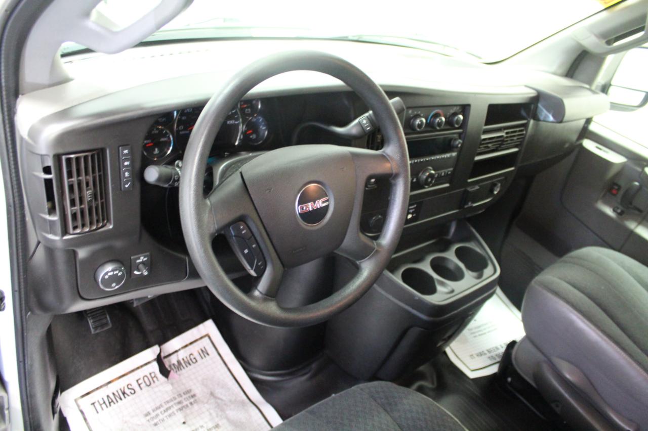 GMC Savana Cargo Van RWD 2500 135" 2020