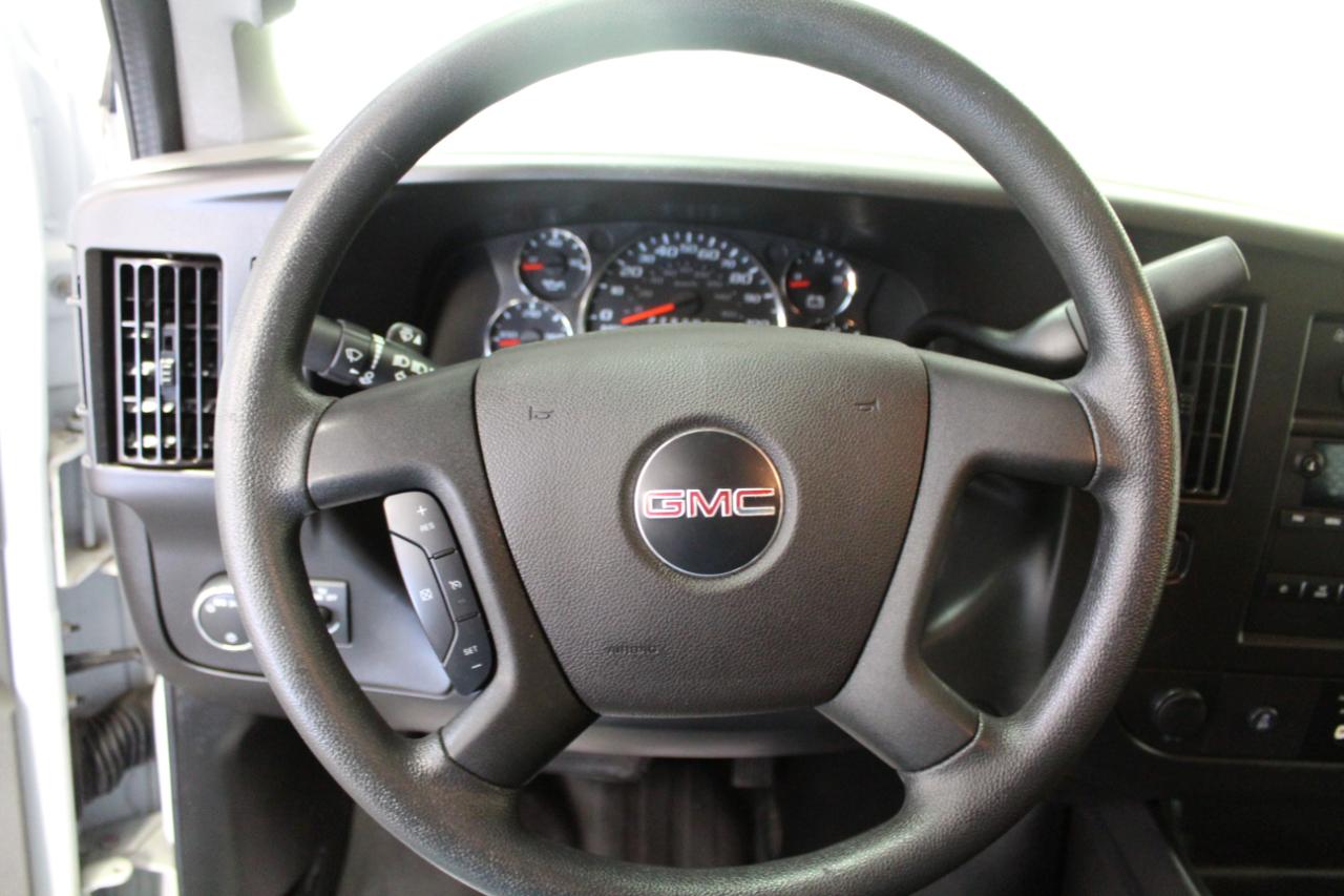 GMC Savana Cargo Van RWD 2500 135" 2020