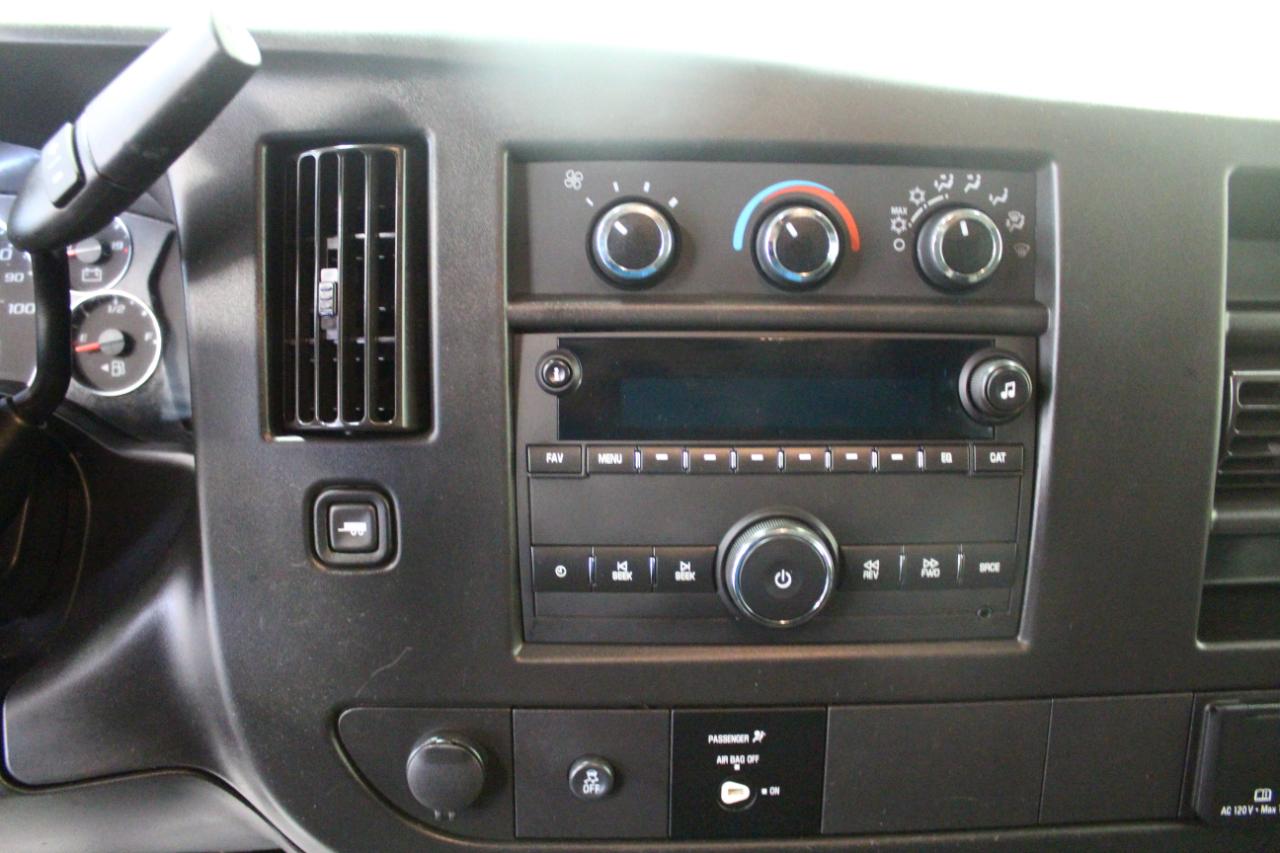 GMC Savana Cargo Van RWD 2500 135" 2020