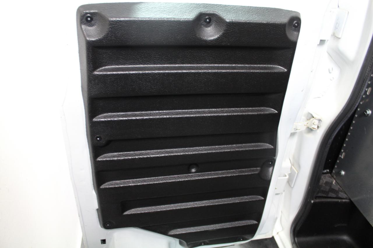 GMC Savana Cargo Van RWD 2500 135" 2020