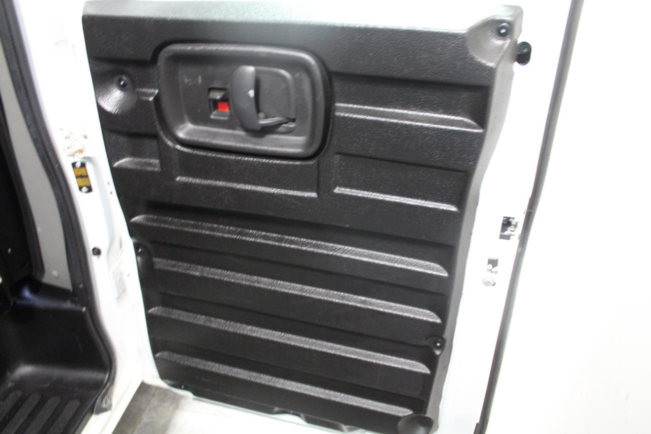 GMC Savana Cargo Van RWD 2500 135" 2020