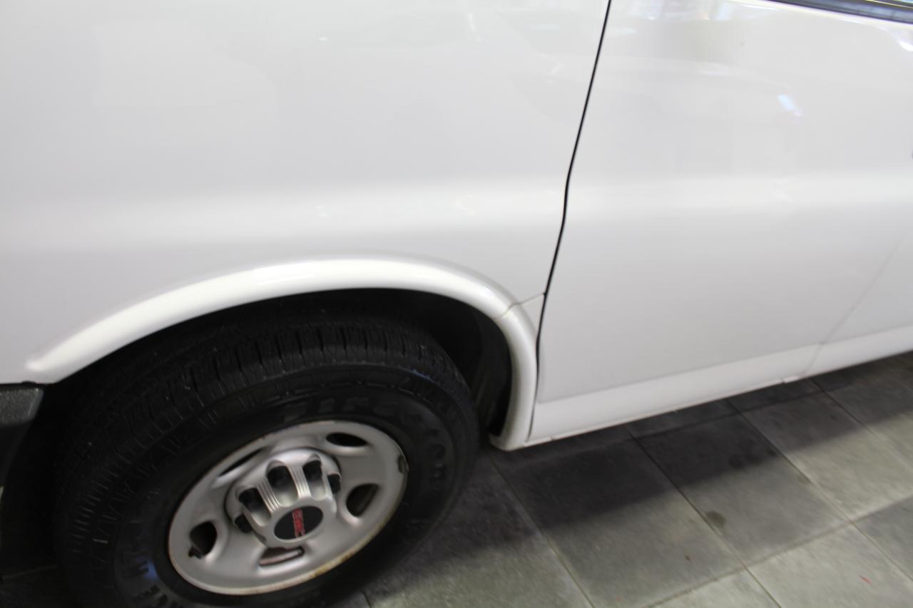 GMC Savana Cargo Van RWD 2500 135" 2020