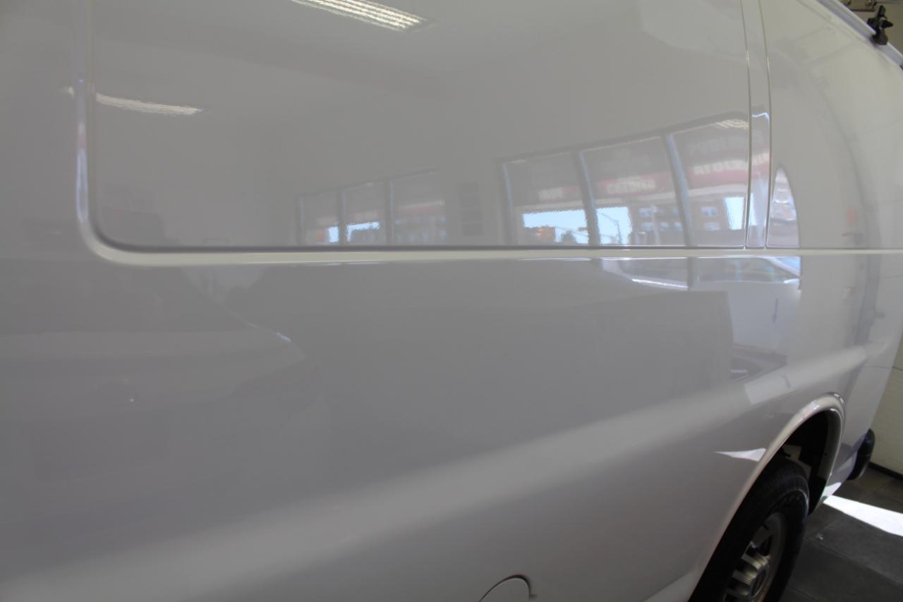 GMC Savana Cargo Van RWD 2500 135" 2020