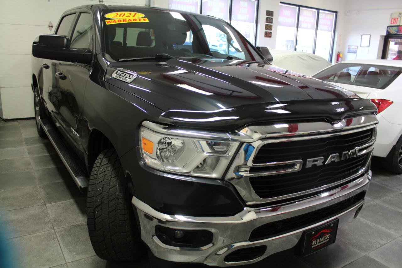 RAM 1500 Big Horn 4x4 Crew Cab 5'7" Box 2021
