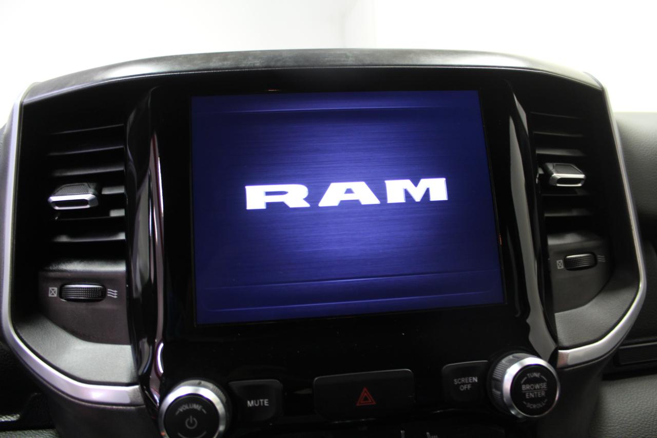 RAM 1500 Big Horn 4x4 Crew Cab 5'7" Box 2021