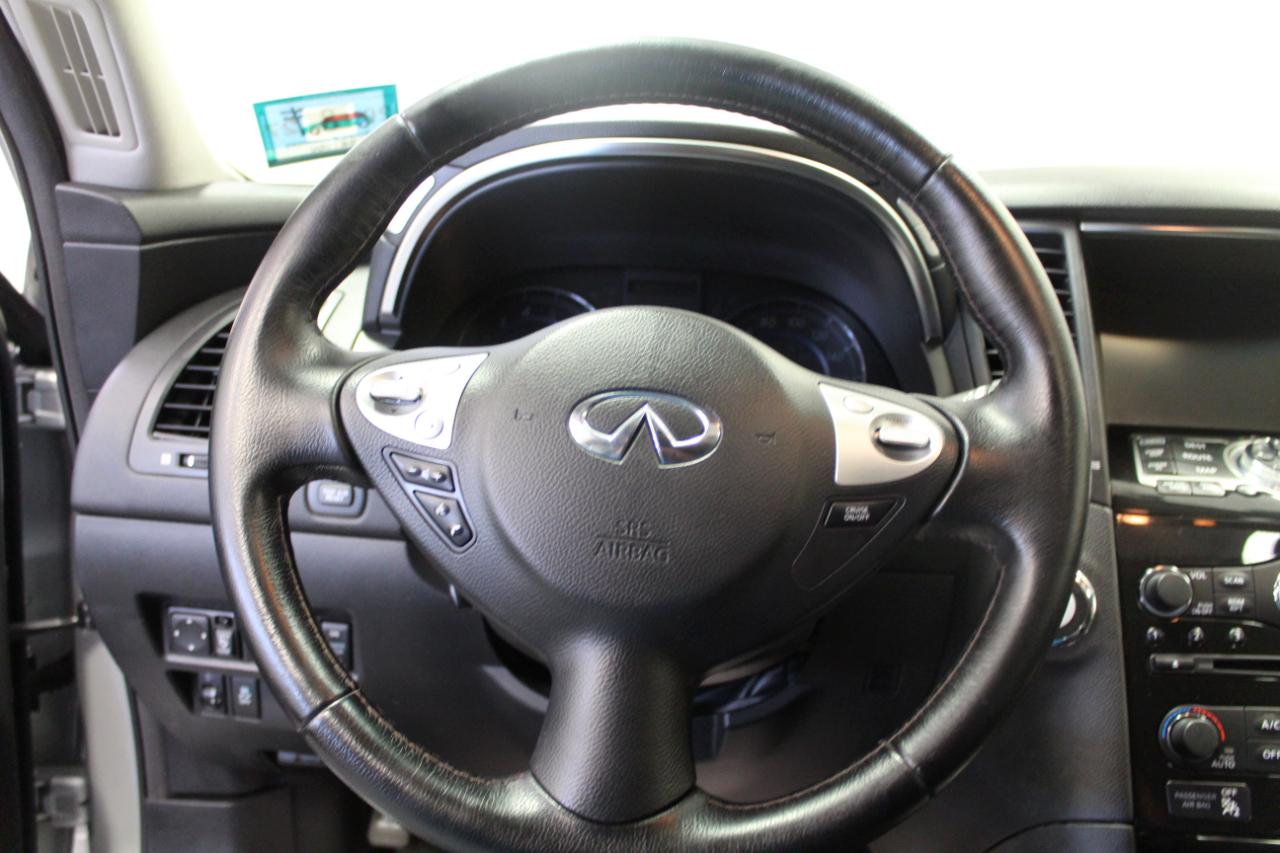 Infiniti QX70 AWD 2017