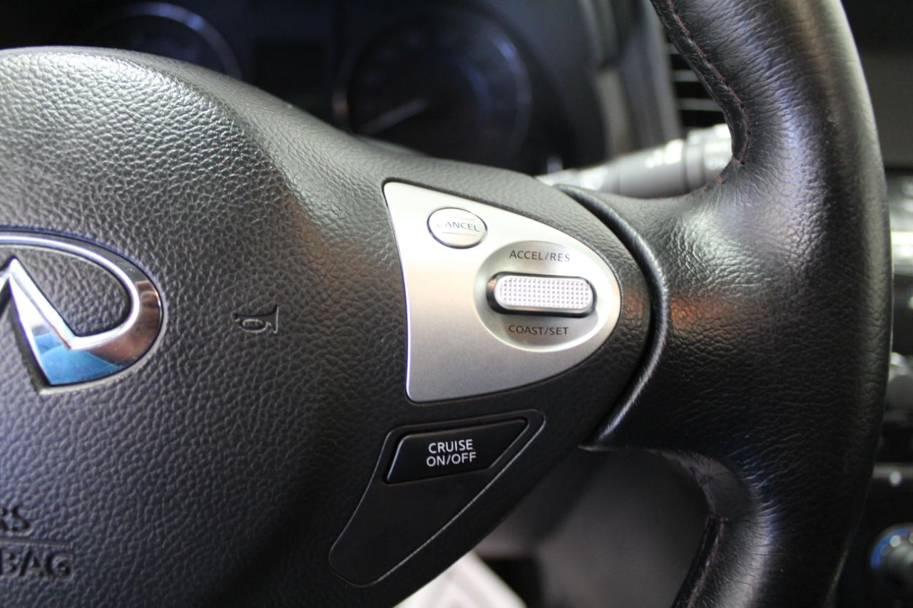 Infiniti QX70 AWD 2017