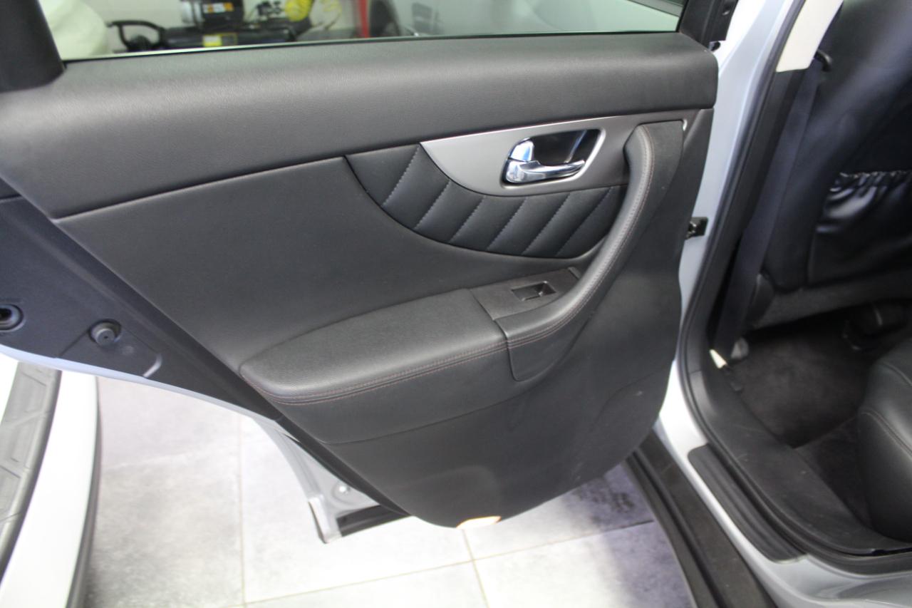 Infiniti QX70 AWD 2017