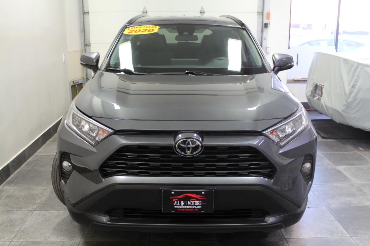 Toyota RAV4 XLE AWD (Natl) 2020