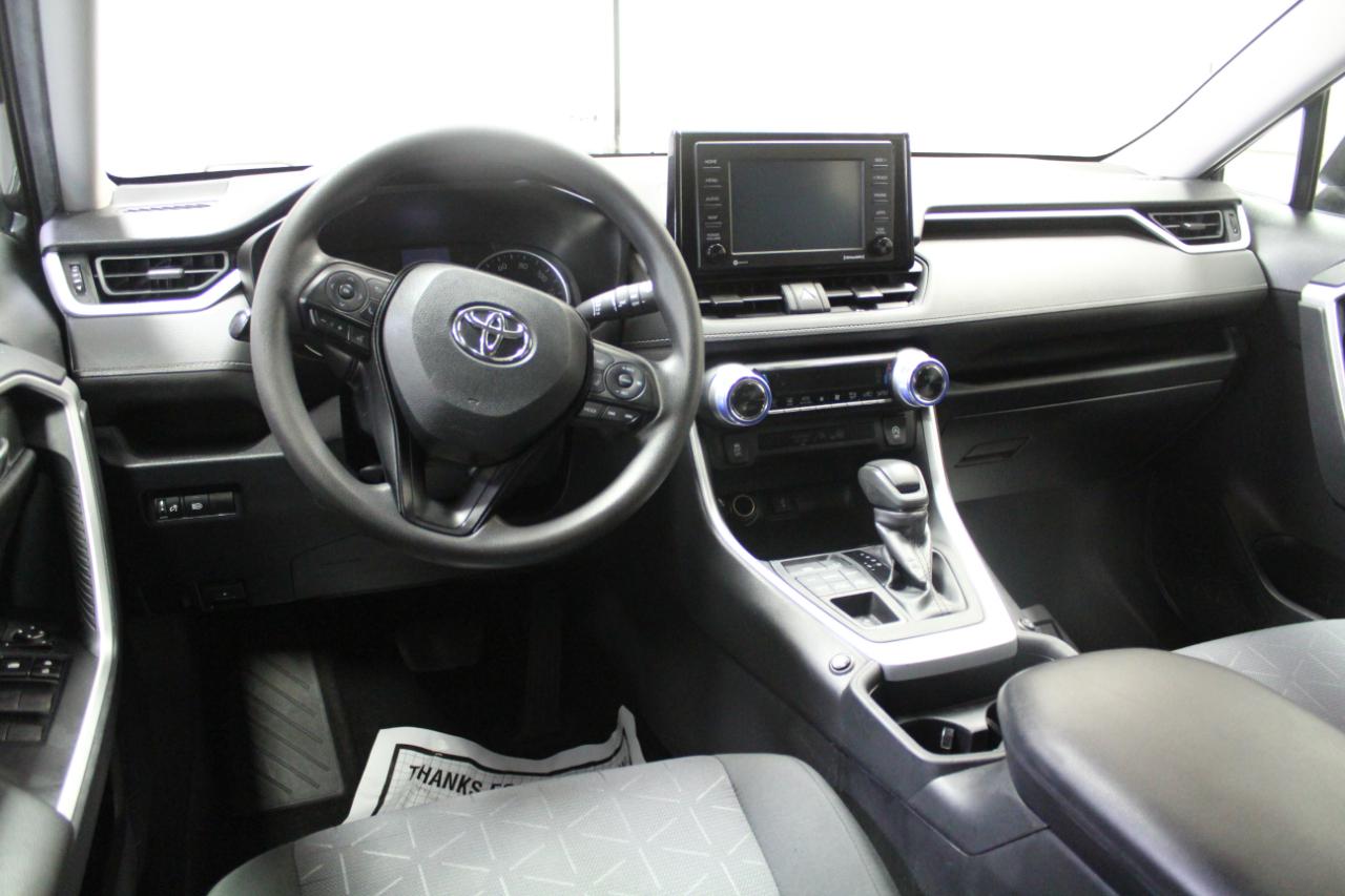 Toyota RAV4 XLE AWD (Natl) 2020