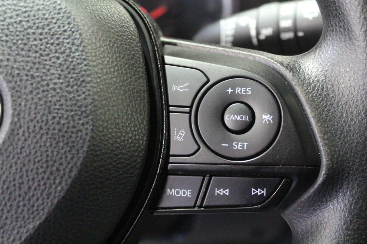 Toyota RAV4 XLE AWD (Natl) 2020