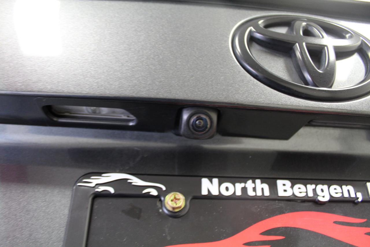 Toyota RAV4 XLE AWD (Natl) 2020