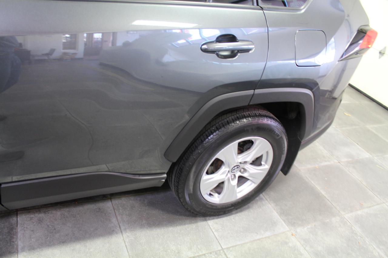 Toyota RAV4 XLE AWD (Natl) 2020