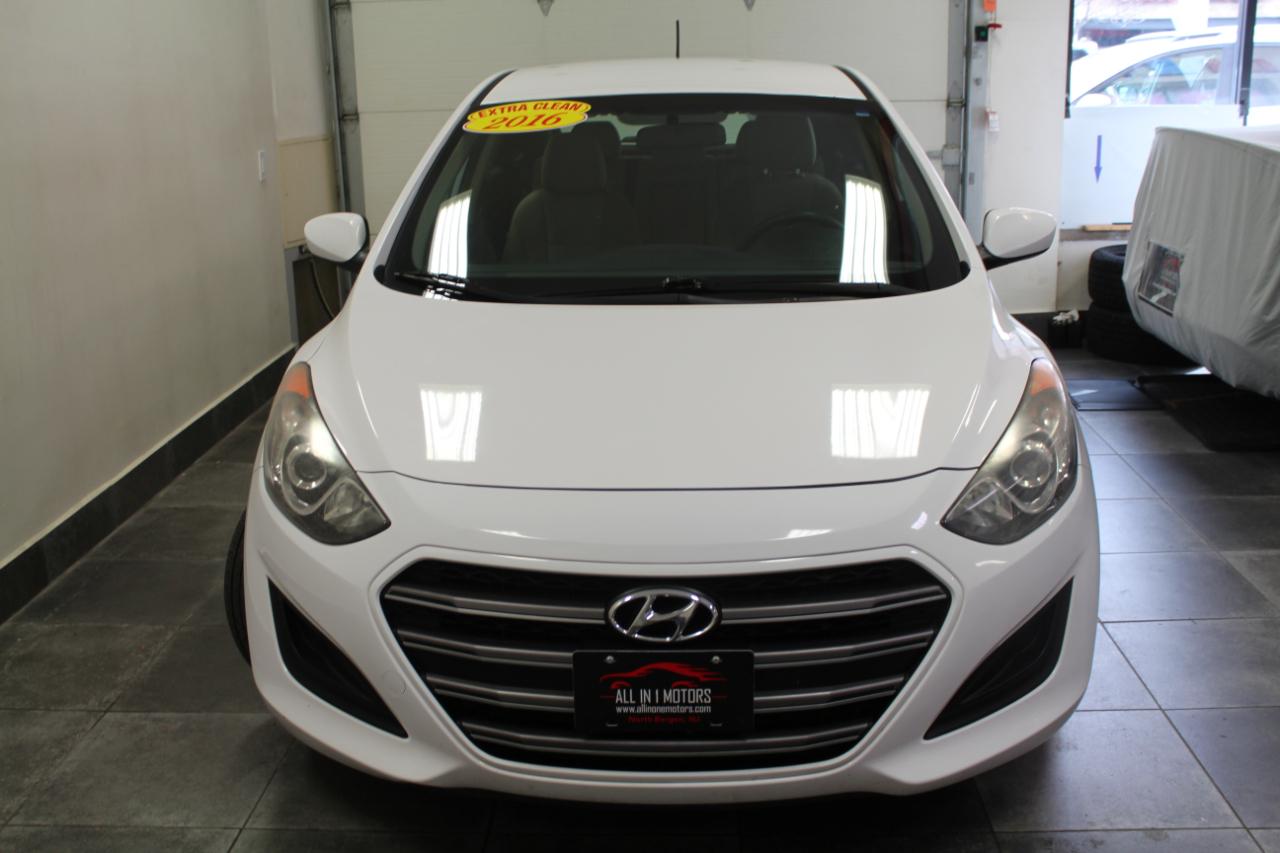 Hyundai Elantra GT 5dr HB Auto 2016