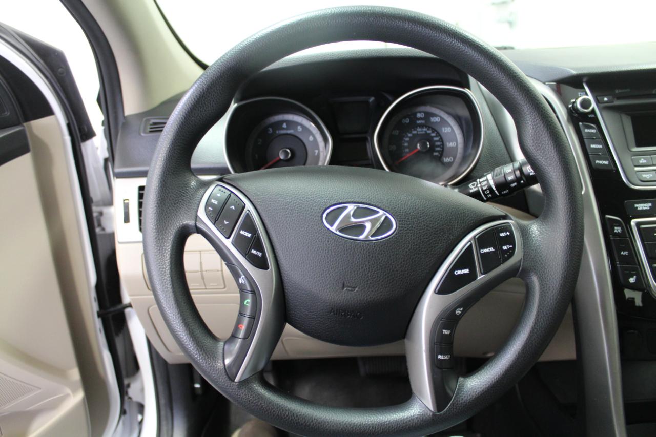 Hyundai Elantra GT 5dr HB Auto 2016